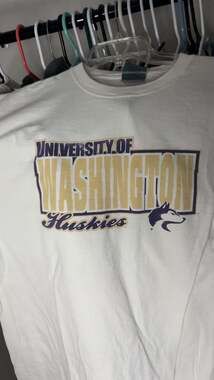 J. America University of Washington Huskies Graphic T-Shirt White 2XL
